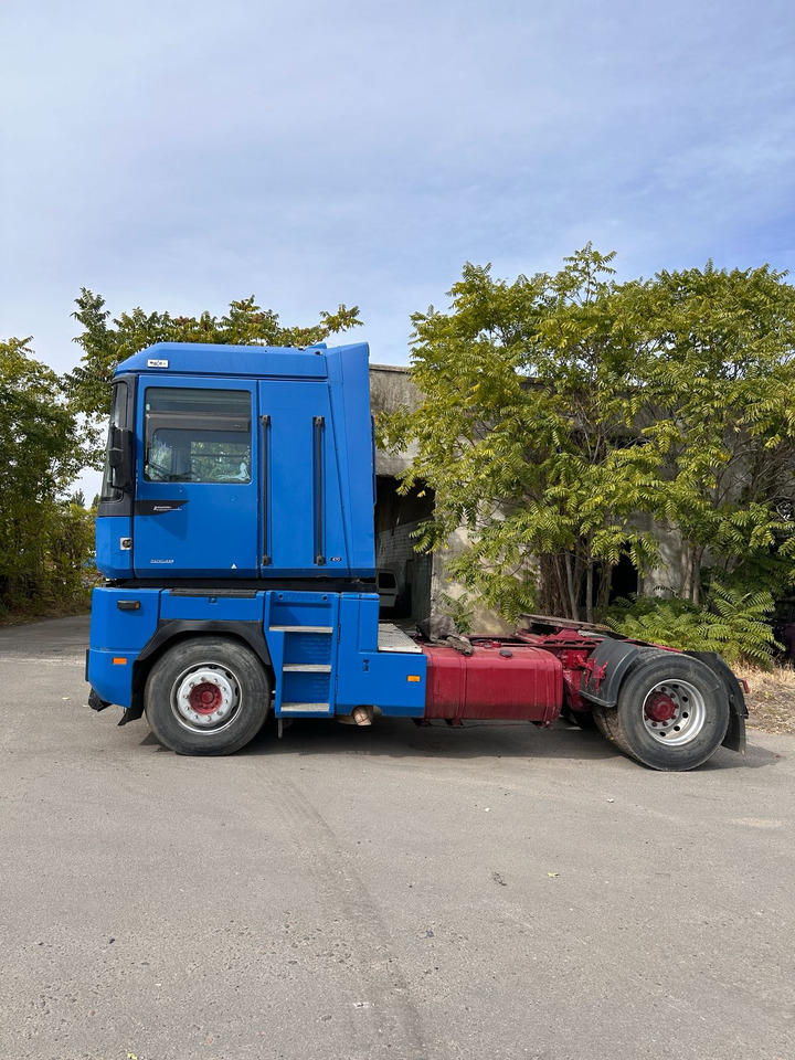 RENAULT Magnum 470 | ID1613S - Vilcējs: foto 4 RENAULT Magnum 470 | ID1613S - Vilcējs: foto 4