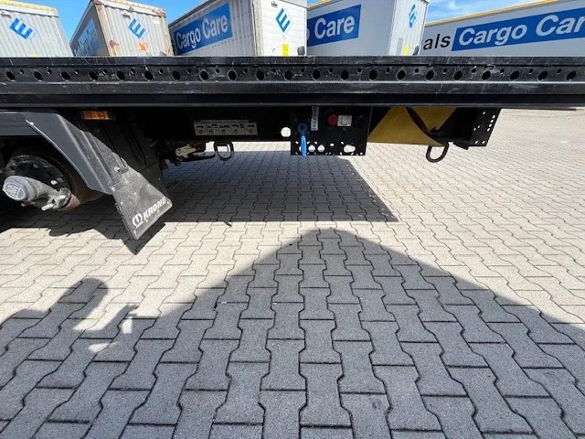 Puspiekabe slēgtā virsbūve Krone 2023 Krone XL mega hupac flat with damage: foto 15