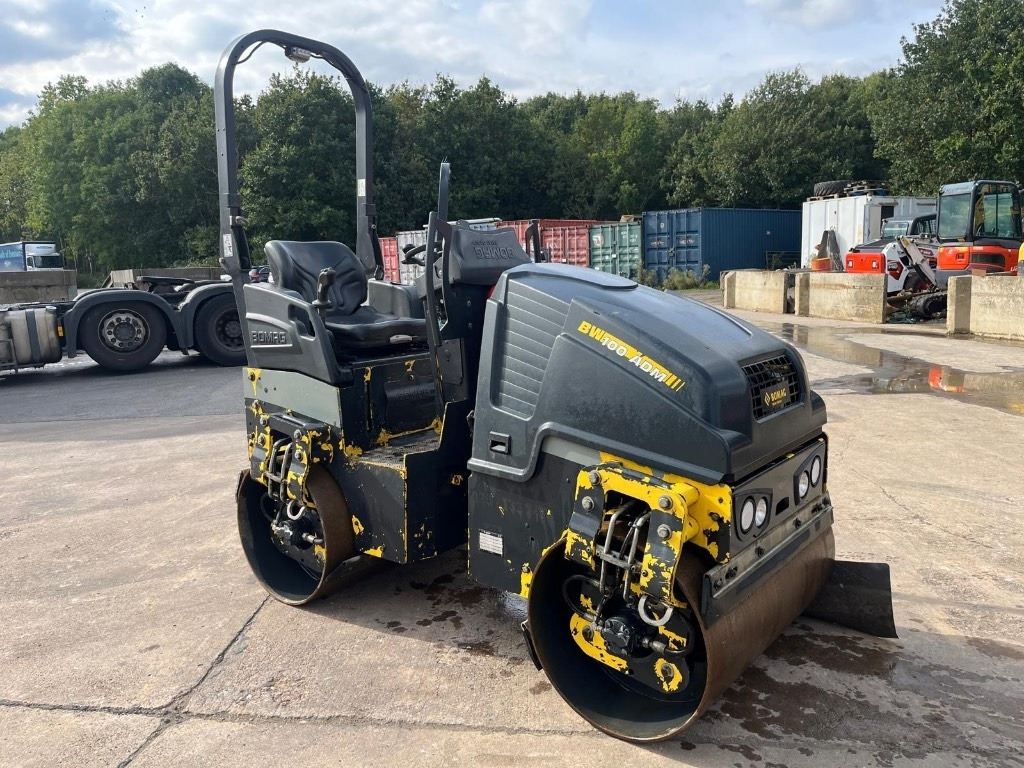 Bomag BW 100 AD M-5 - Ceļu veltnis: foto 3 Bomag BW 100 AD M-5 - Ceļu veltnis: foto 3