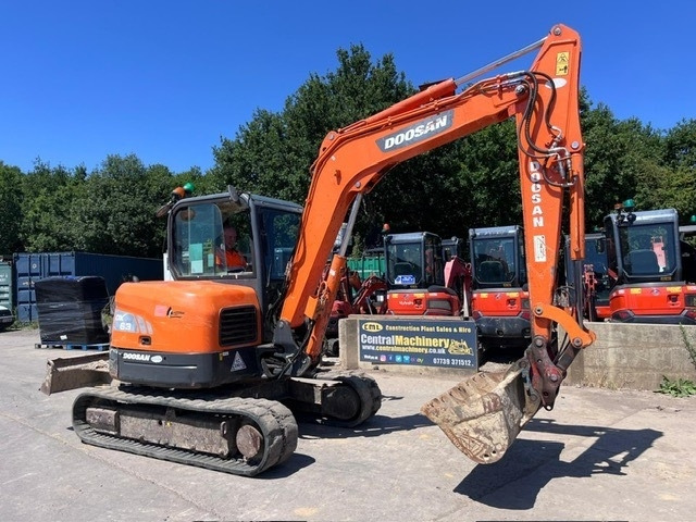 Doosan DX 63-3 - Mini-ekskavators: foto 3 Doosan DX 63-3 - Mini-ekskavators: foto 3