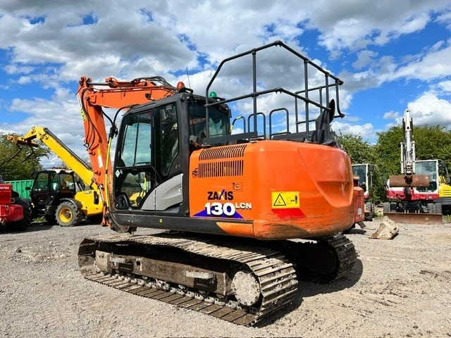 Hitachi ZX 130 LC N-6 - Kāpurķēžu ekskavators: foto 5 Hitachi ZX 130 LC N-6 - Kāpurķēžu ekskavators: foto 5