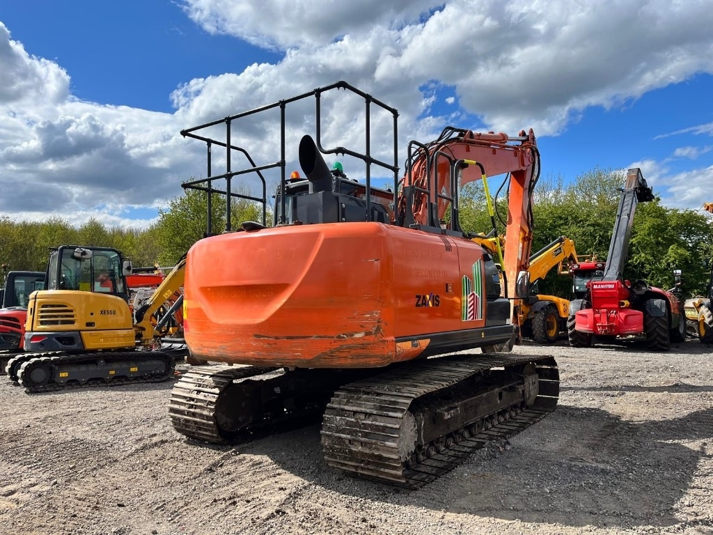 Hitachi ZX 130 LC N-6 - Kāpurķēžu ekskavators: foto 3 Hitachi ZX 130 LC N-6 - Kāpurķēžu ekskavators: foto 3