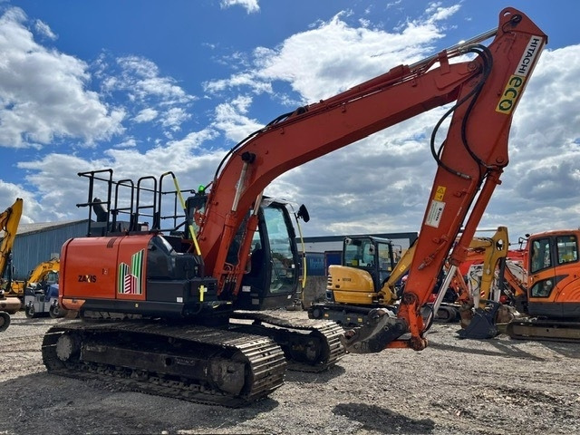 Hitachi ZX 130 LC N-6 - Kāpurķēžu ekskavators: foto 1 Hitachi ZX 130 LC N-6 - Kāpurķēžu ekskavators: foto 1