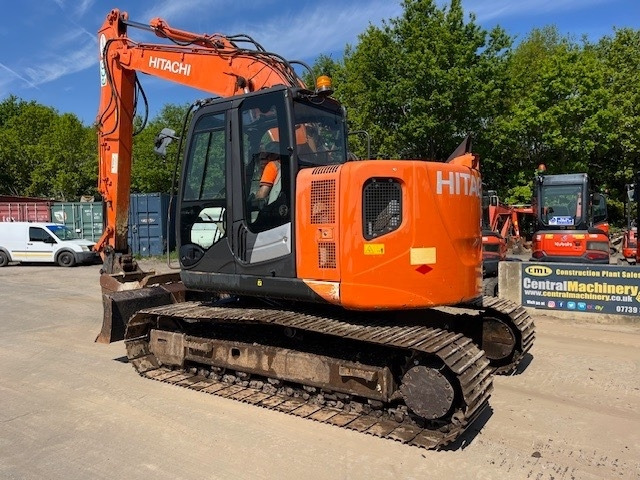 Hitachi ZX 135 US 5-B - Kāpurķēžu ekskavators: foto 5 Hitachi ZX 135 US 5-B - Kāpurķēžu ekskavators: foto 5