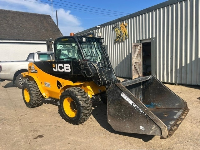 JCB 520-40 - Teleskopiskais iekrāvējs: foto 2 JCB 520-40 - Teleskopiskais iekrāvējs: foto 2