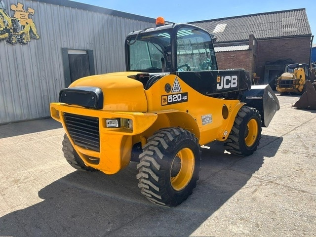 JCB 520-40 - Teleskopiskais iekrāvējs: foto 3 JCB 520-40 - Teleskopiskais iekrāvējs: foto 3