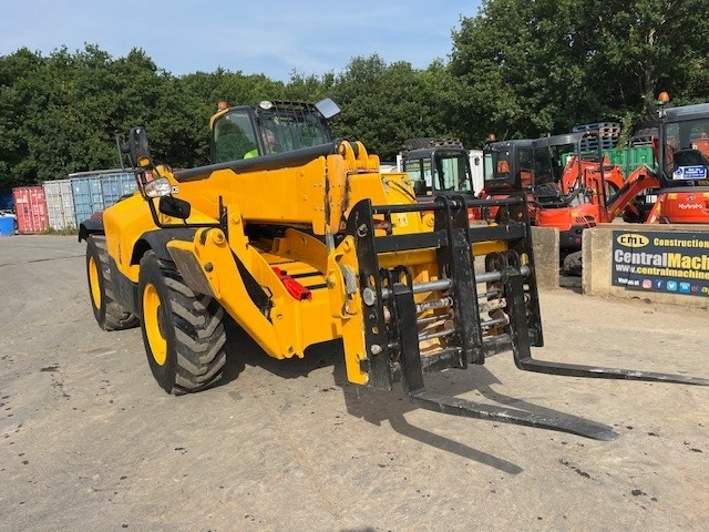 JCB 540-140 - Teleskopiskais iekrāvējs: foto 3 JCB 540-140 - Teleskopiskais iekrāvējs: foto 3