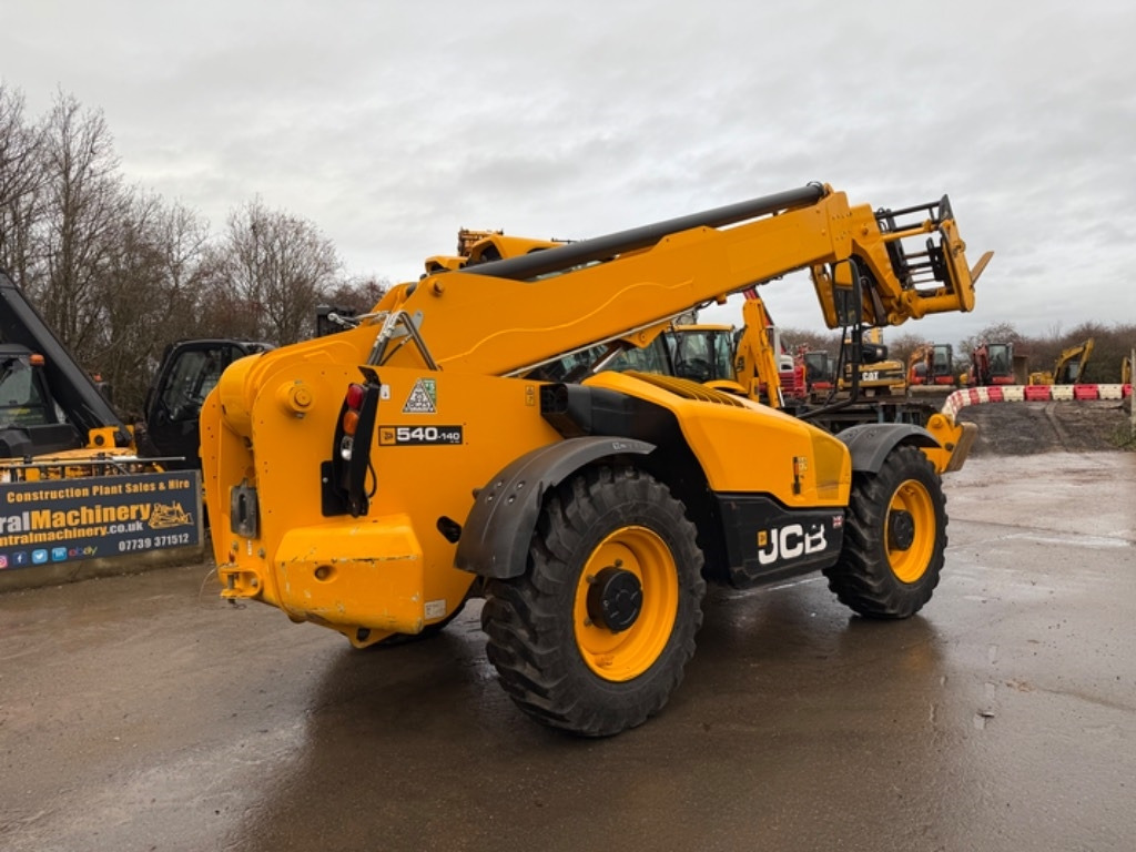 JCB 540-140 - Teleskopiskais iekrāvējs: foto 3 JCB 540-140 - Teleskopiskais iekrāvējs: foto 3