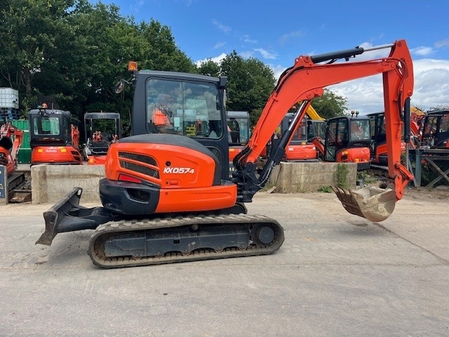 Kubota KX 057-4 - Mini-ekskavators: foto 1 Kubota KX 057-4 - Mini-ekskavators: foto 1
