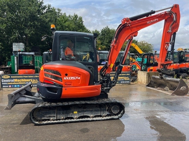Kubota KX 057-4 - Mini-ekskavators: foto 1 Kubota KX 057-4 - Mini-ekskavators: foto 1