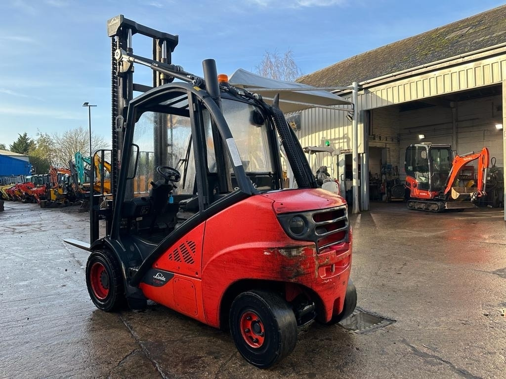 Linde H 35 D - Dīzeļiekrāvējs: foto 3 Linde H 35 D - Dīzeļiekrāvējs: foto 3