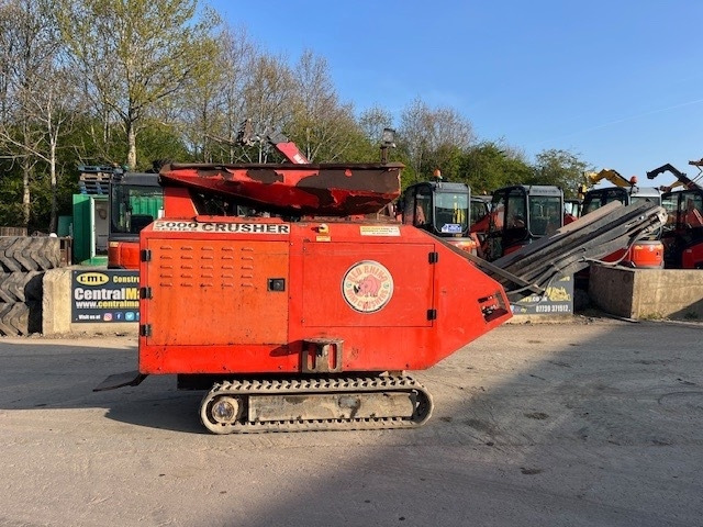 Red Rhino 5000t - Drupinātājs: foto 1 Red Rhino 5000t - Drupinātājs: foto 1