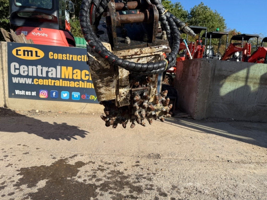 Simex TF100 - Tranšeju racējs: foto 5 Simex TF100 - Tranšeju racējs: foto 5