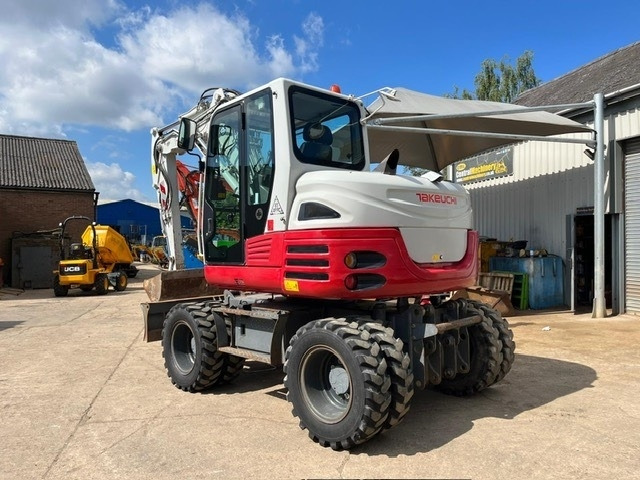 Takeuchi TB295W - Riteņu ekskavators: foto 4 Takeuchi TB295W - Riteņu ekskavators: foto 4