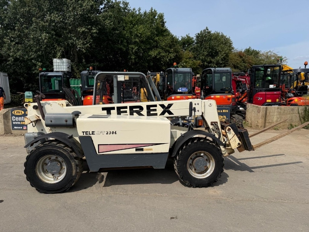 Terex 2306 - Teleskopiskais iekrāvējs: foto 1 Terex 2306 - Teleskopiskais iekrāvējs: foto 1