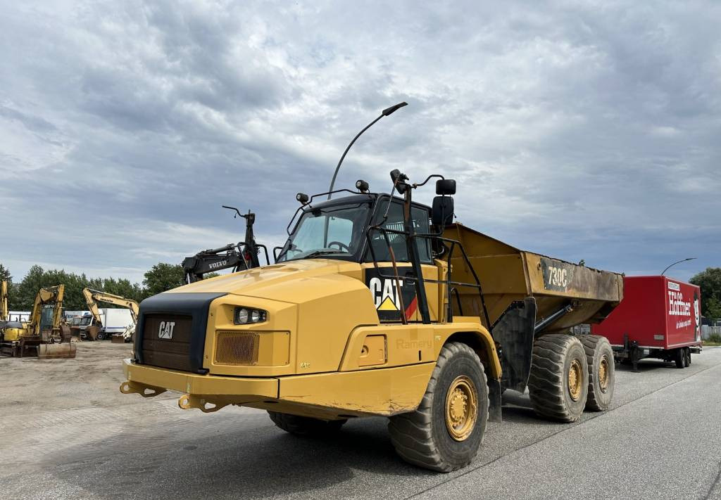Artikulētias pašizgāzējs CAT 730 C Auto lubrication + Klima CE + EPA: foto 6