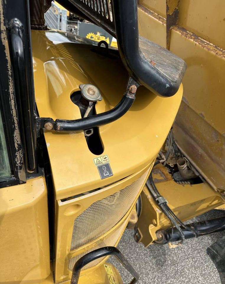 Artikulētias pašizgāzējs CAT 730 C Auto lubrication + Klima CE + EPA: foto 19