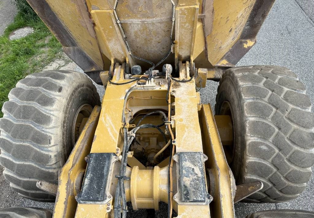 Artikulētias pašizgāzējs CAT 730 C Auto lubrication + Klima CE + EPA: foto 37
