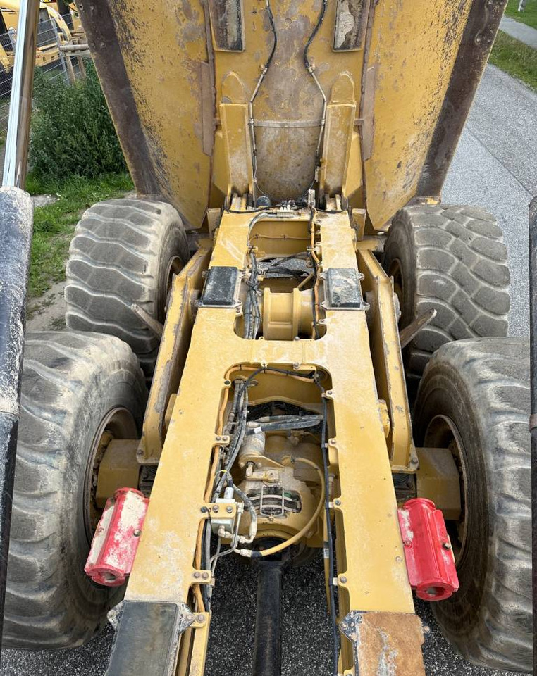 Artikulētias pašizgāzējs CAT 730 C Auto lubrication + Klima CE + EPA: foto 36