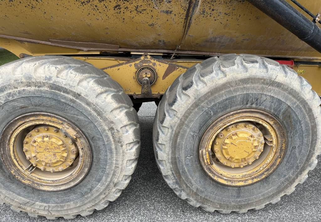Artikulētias pašizgāzējs CAT 730 C Auto lubrication + Klima CE + EPA: foto 29