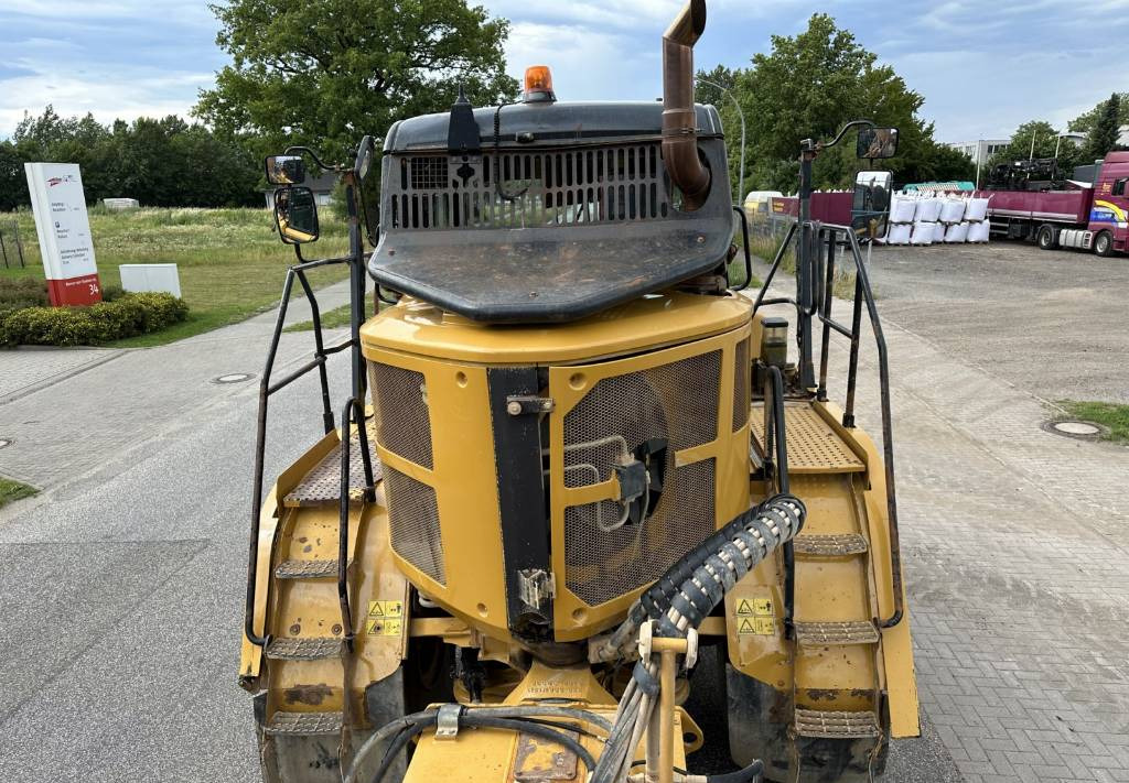Artikulētias pašizgāzējs CAT 730 C Auto lubrication + Klima CE + EPA: foto 38