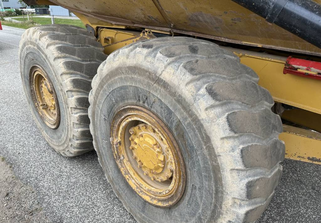 Artikulētias pašizgāzējs CAT 730 C Auto lubrication + Klima CE + EPA: foto 30