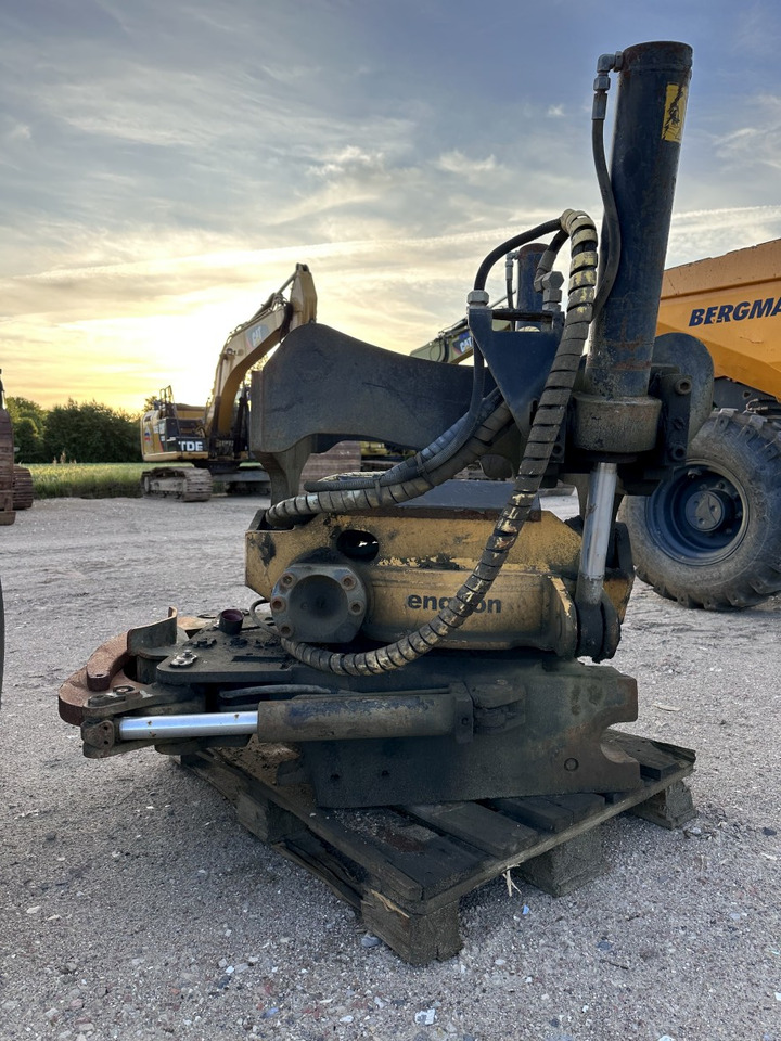 ENGCON EC 30 - S80 GR30 -S80 - SVAB Engcon Rototilt - Tiltrotator - Tiltrotators: foto 5 ENGCON EC 30 - S80 GR30 -S80 - SVAB Engcon Rototilt - Tiltrotator - Tiltrotators: foto 5