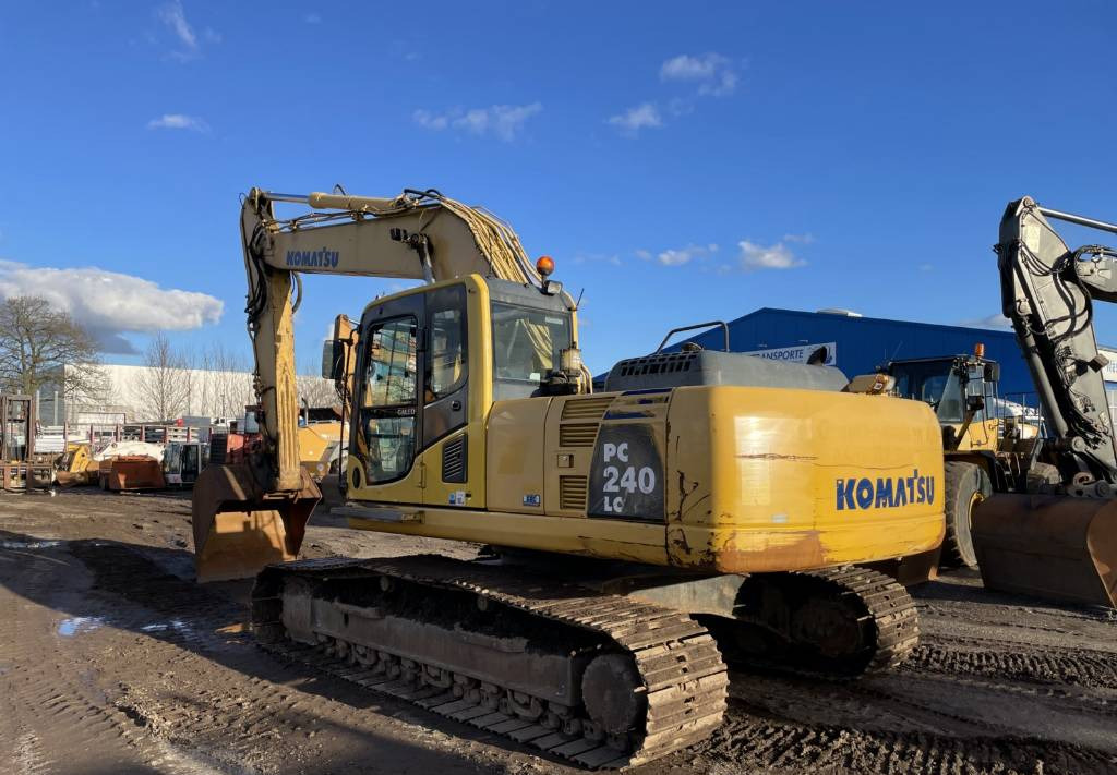 Komatsu PC 240LC-8 Hammerlines Klima 2 buckets - Kāpurķēžu ekskavators: foto 5 Komatsu PC 240LC-8 Hammerlines Klima 2 buckets - Kāpurķēžu ekskavators: foto 5
