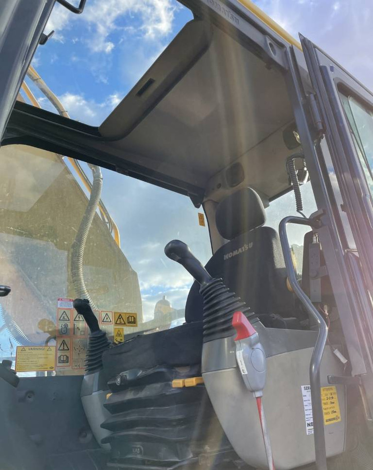 Kāpurķēžu ekskavators Komatsu PC 240LC-8 Hammerlines Klima 2 buckets: foto 8