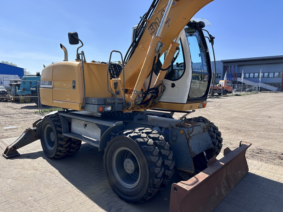 Riteņu ekskavators LIEBHERR A 314 All hydr. lines SW 33- 30 Km/h: foto 18