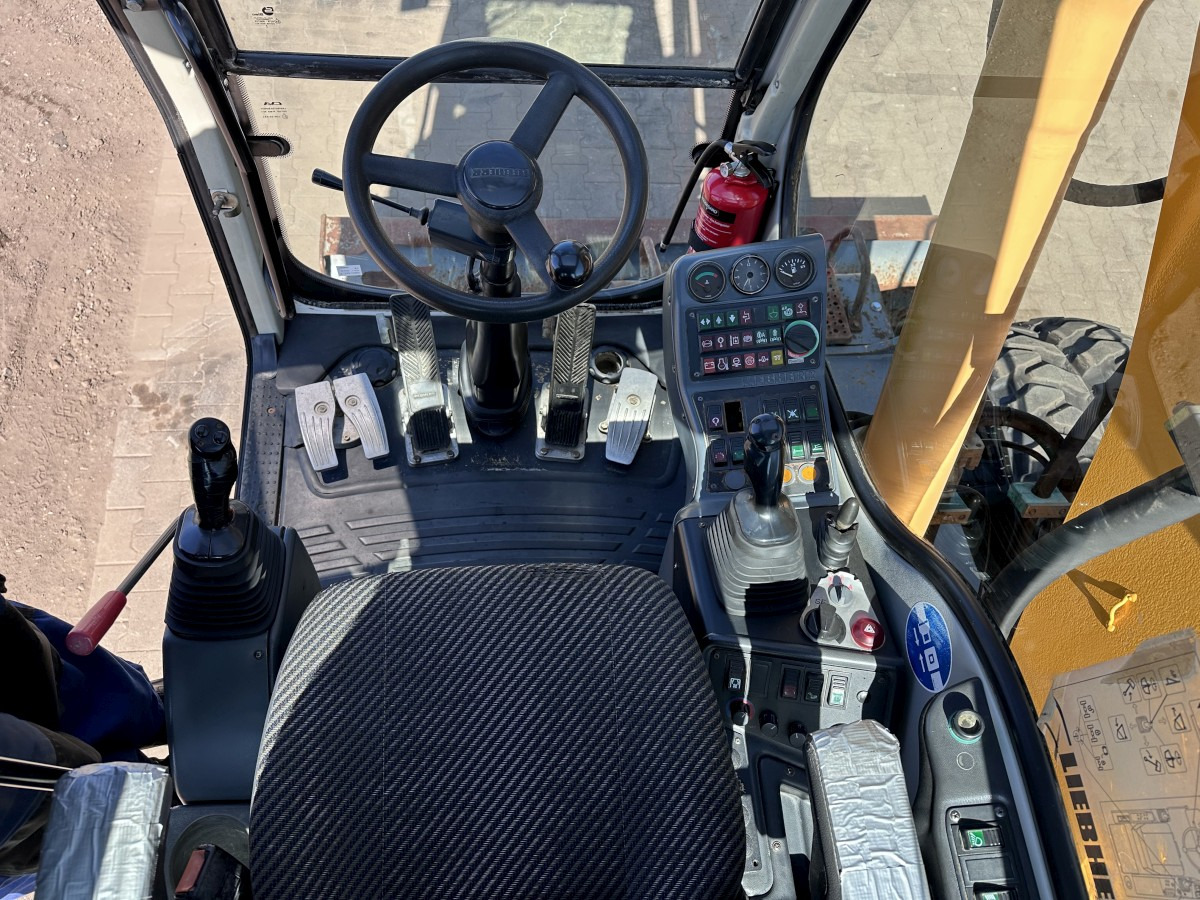 Riteņu ekskavators LIEBHERR A 314 All hydr. lines SW 33- 30 Km/h: foto 12