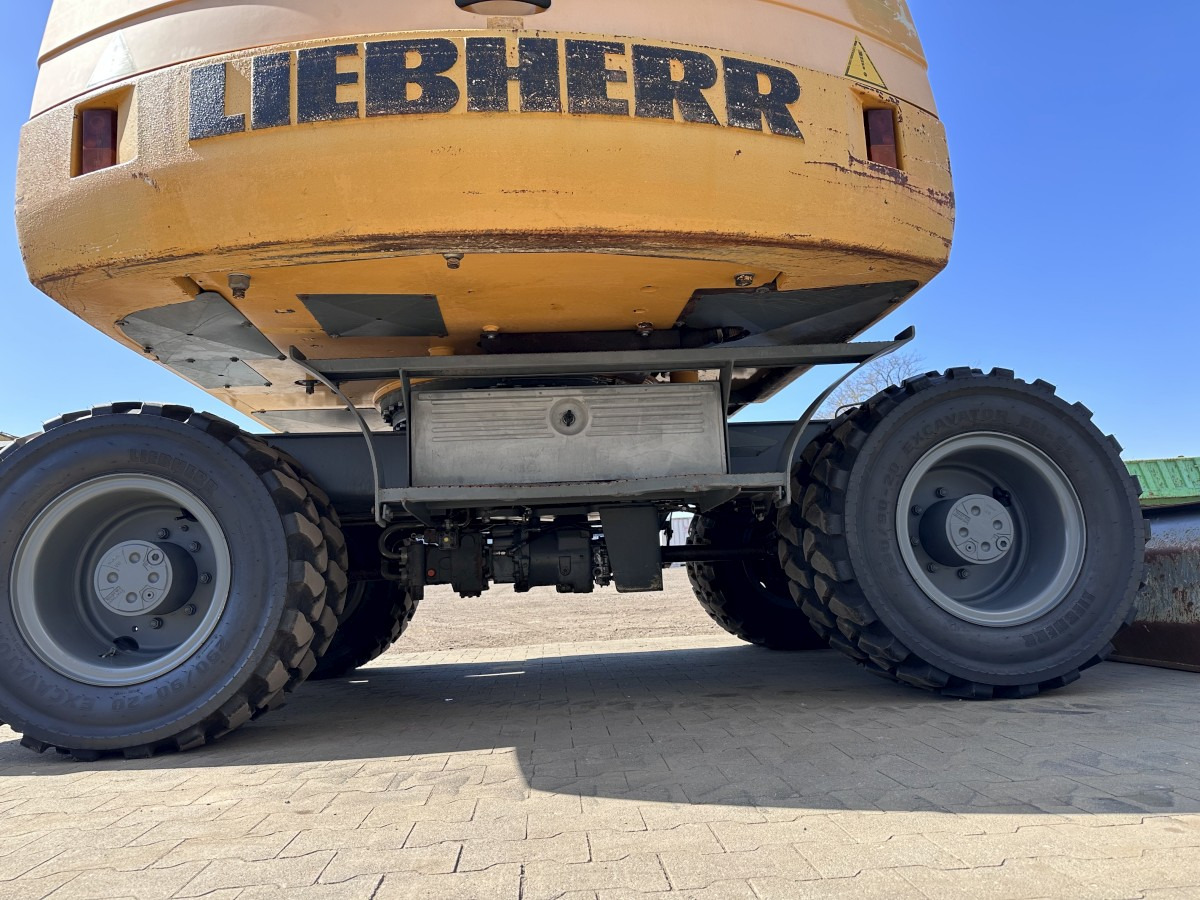 Riteņu ekskavators LIEBHERR A 314 All hydr. lines SW 33- 30 Km/h: foto 44