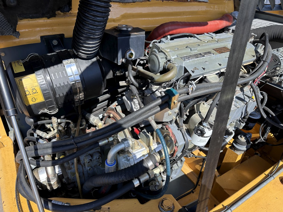 Riteņu ekskavators LIEBHERR A 314 All hydr. lines SW 33- 30 Km/h: foto 23