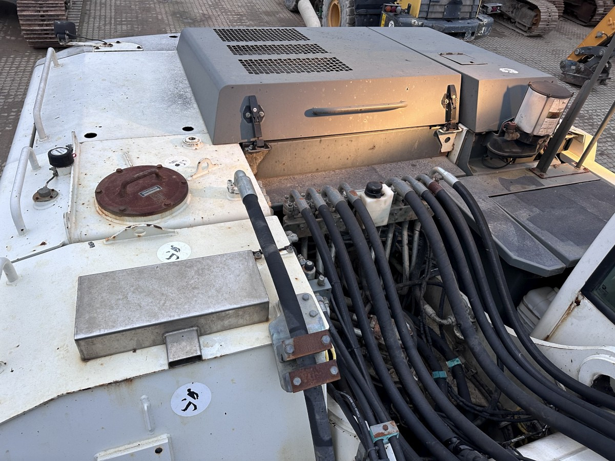 LIEBHERR R 934 C HDSL Top Zustand !!! Kein 936 - Kāpurķēžu ekskavators: foto 5 LIEBHERR R 934 C HDSL Top Zustand !!! Kein 936 - Kāpurķēžu ekskavators: foto 5