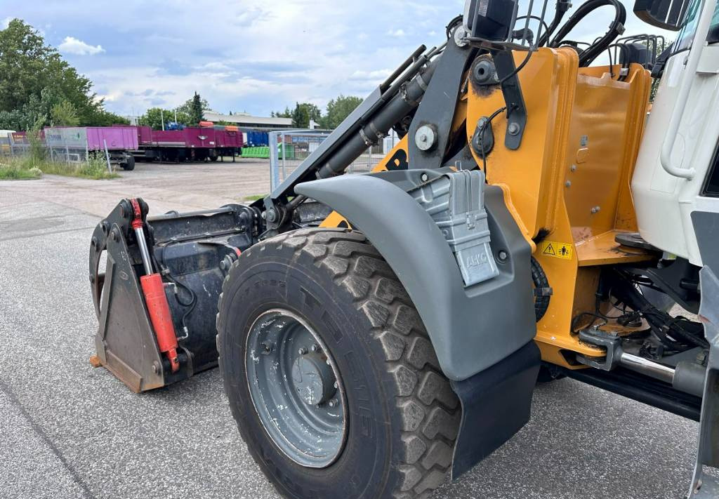Riteņu iekrāvējs Liebherr L 514 Stereo +30 Kmh Klima 3er Kreis Greifschaufel: foto 19