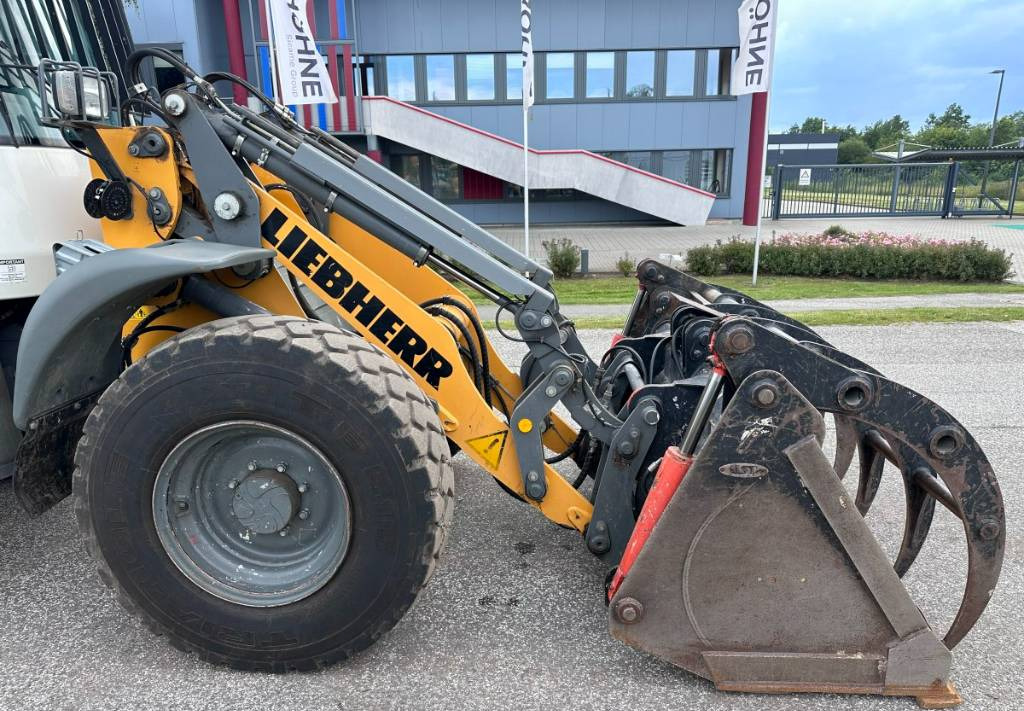 Riteņu iekrāvējs Liebherr L 514 Stereo +30 Kmh Klima 3er Kreis Greifschaufel: foto 26