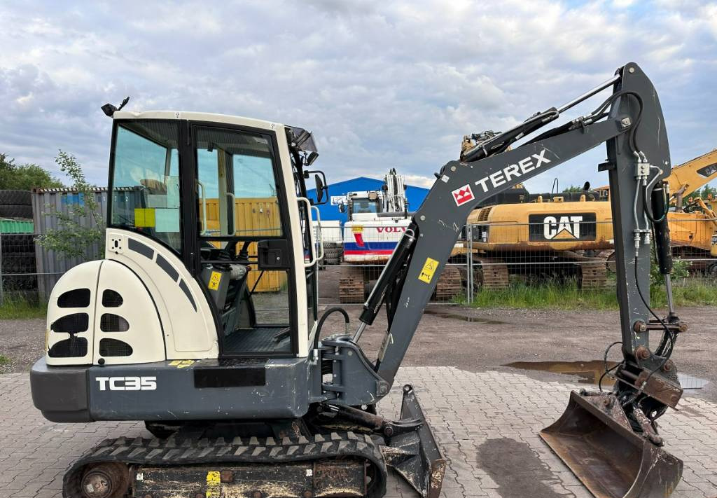 Terex TC 35 mit 3 Löffel - Mini-ekskavators: foto 2 Terex TC 35 mit 3 Löffel - Mini-ekskavators: foto 2