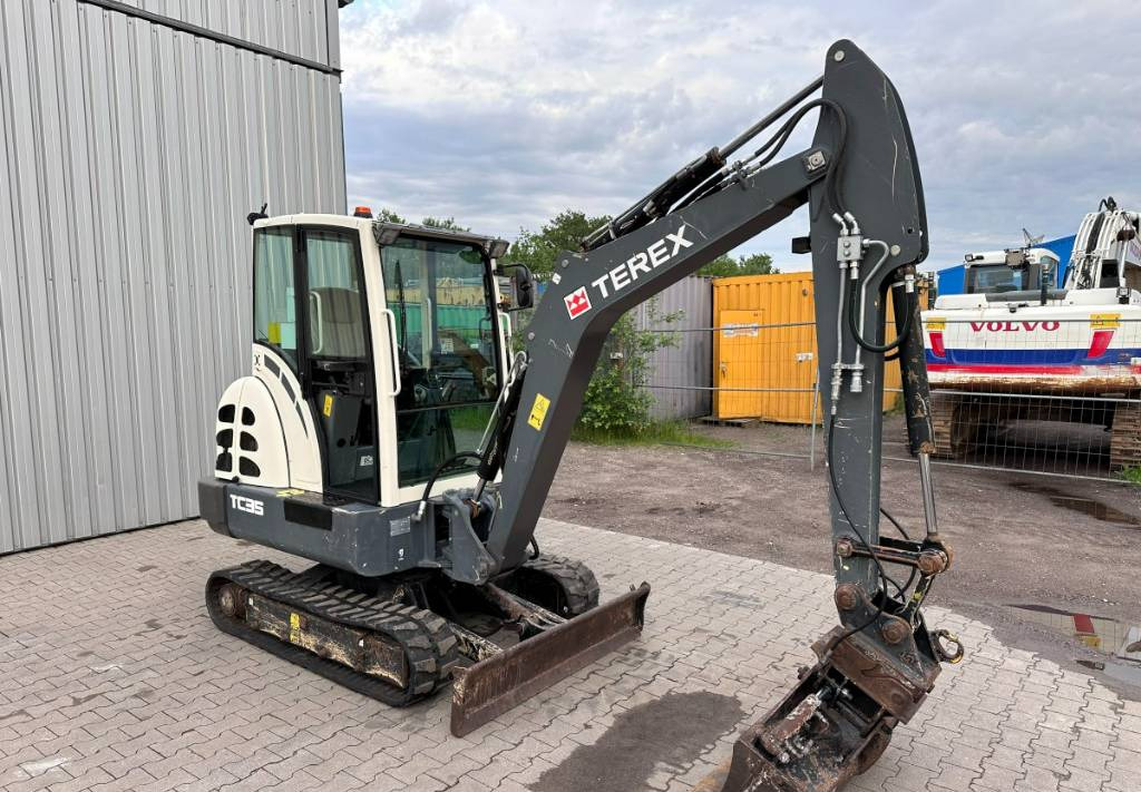 Terex TC 35 mit 3 Löffel - Mini-ekskavators: foto 4 Terex TC 35 mit 3 Löffel - Mini-ekskavators: foto 4