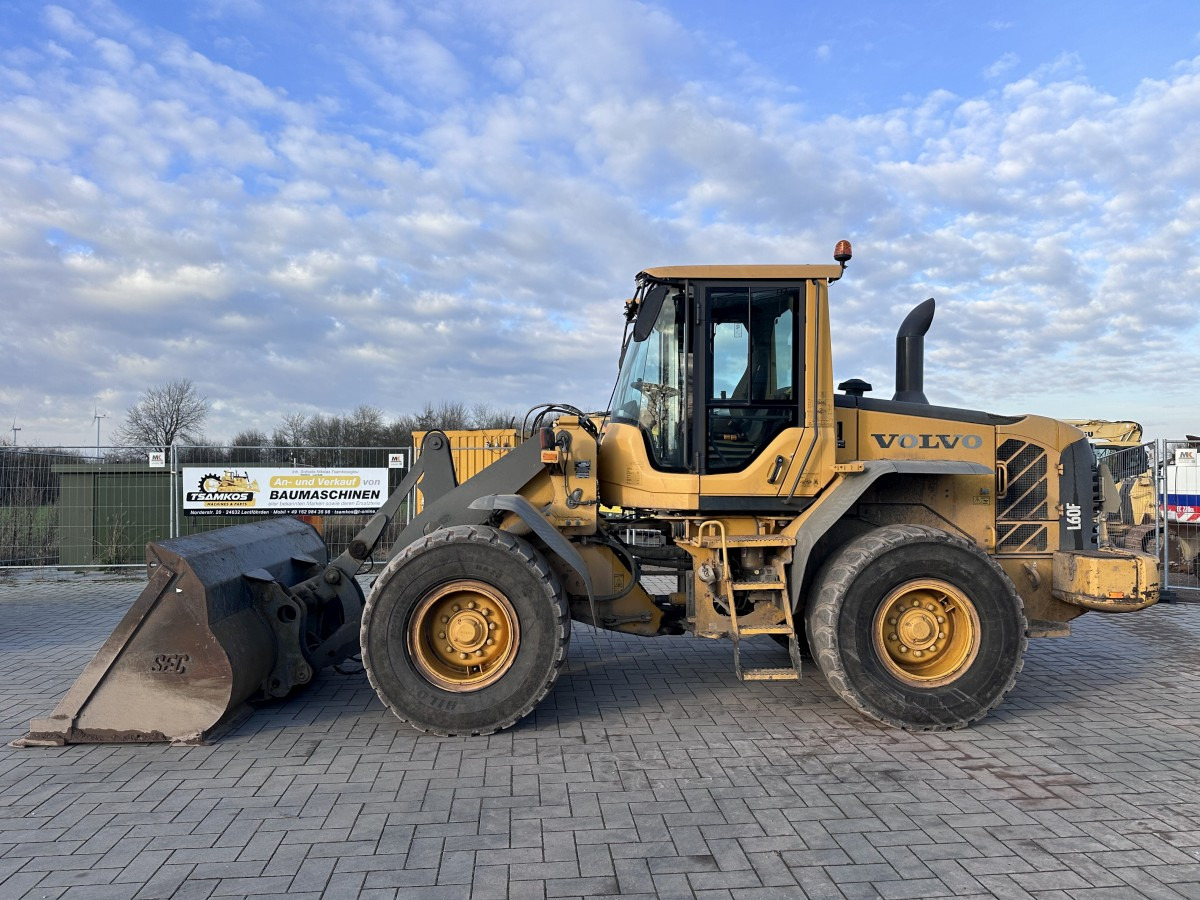 VOLVO L 60 F low Hours Klima Very good Condition - Riteņu iekrāvējs: foto 1 VOLVO L 60 F low Hours Klima Very good Condition - Riteņu iekrāvējs: foto 1