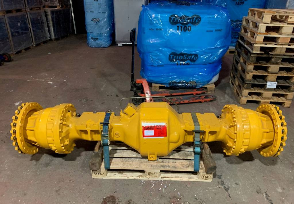 Volvo L220 E-F Achse - Axle - Hubgerüst - short boom - Riteņu iekrāvējs: foto 2 Volvo L220 E-F Achse - Axle - Hubgerüst - short boom - Riteņu iekrāvējs: foto 2