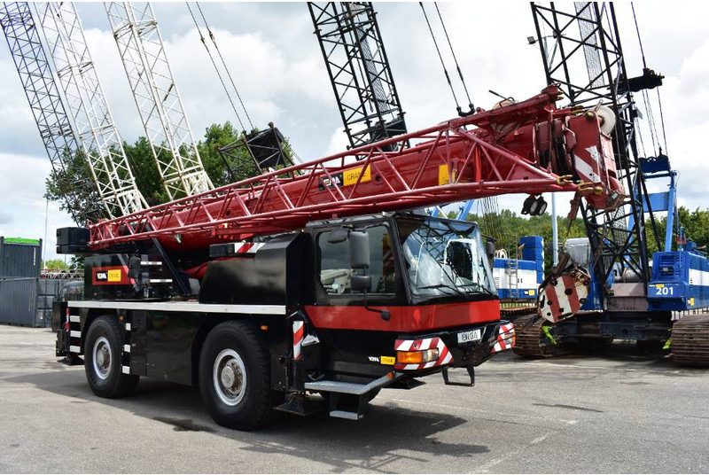 Liebherr LTM 1030-2 - Visurgājējs celtnis: foto 4 Liebherr LTM 1030-2 - Visurgājējs celtnis: foto 4