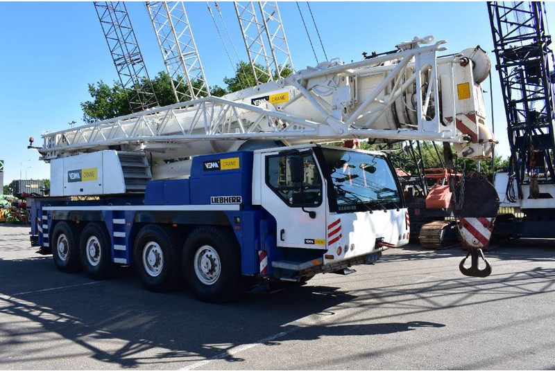 Liebherr LTM 1100-4.1 - Visurgājējs celtnis: foto 4 Liebherr LTM 1100-4.1 - Visurgājējs celtnis: foto 4