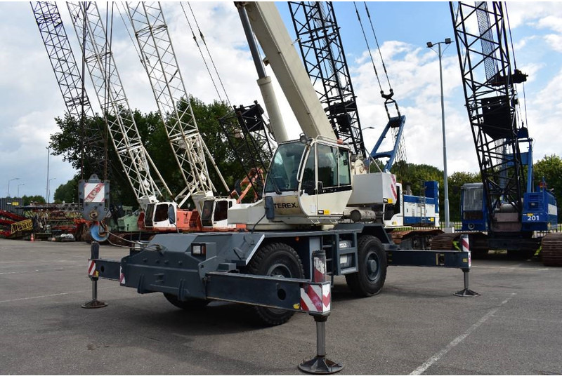 Terex Bendini RC30-1 - Celtnis nelīdzenām virsmām: foto 2 Terex Bendini RC30-1 - Celtnis nelīdzenām virsmām: foto 2