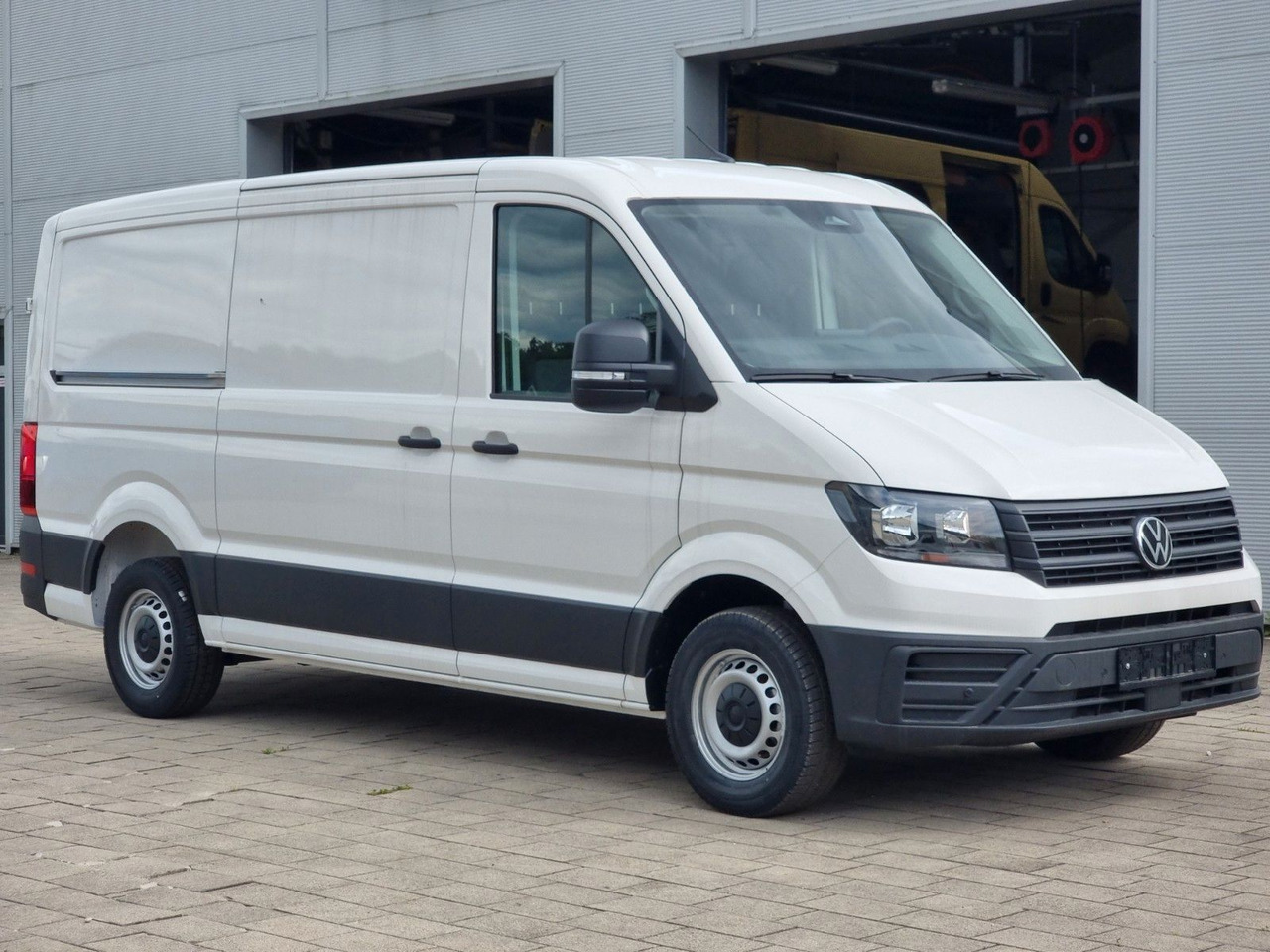Volkswagen Crafter 35 L3H2 140 PS MJ 2025 Lager - Kravas mikroautobuss: foto 2 Volkswagen Crafter 35 L3H2 140 PS MJ 2025 Lager - Kravas mikroautobuss: foto 2
