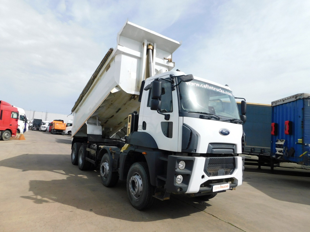 Ford 4142d 8x4 dcab e6 16s2230 - Kravas automašīna pašizgāzējs: foto 2 Ford 4142d 8x4 dcab e6 16s2230 - Kravas automašīna pašizgāzējs: foto 2