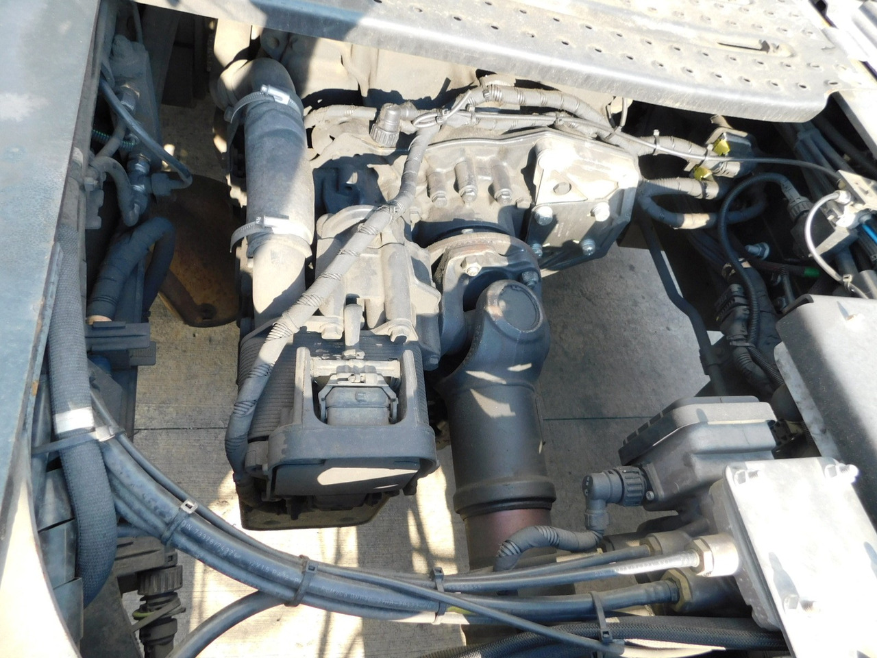 Vilcējs Ford F max 4x2 scab e6 12s2620: foto 8