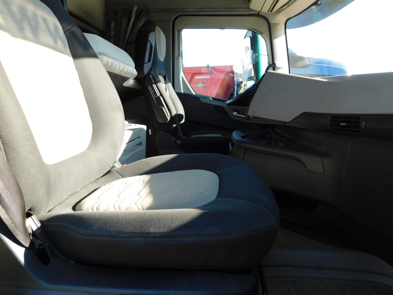 Ford F max 4x2 scab e6 12s2620 - Vilcējs: foto 5 Ford F max 4x2 scab e6 12s2620 - Vilcējs: foto 5