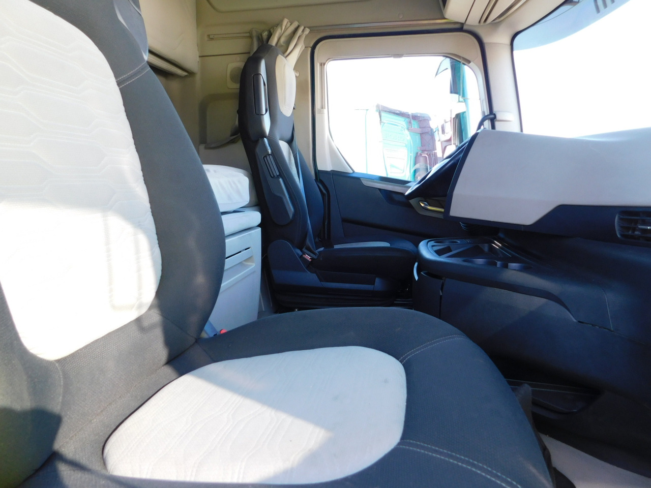 Ford F max 4x2 scab e6 12s2620 - Vilcējs: foto 5 Ford F max 4x2 scab e6 12s2620 - Vilcējs: foto 5
