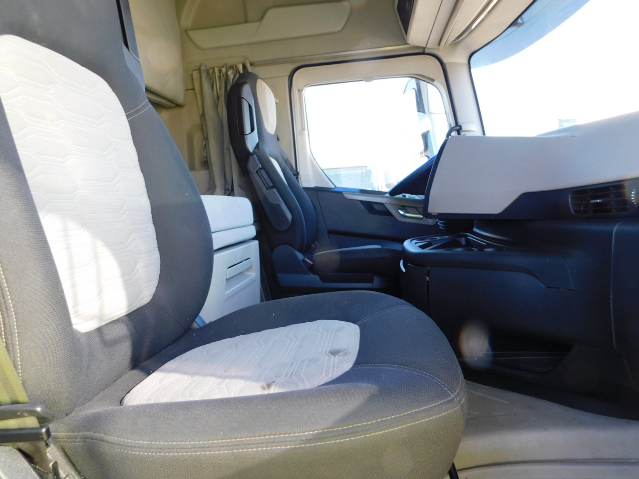 Ford F max 4x2 scab e6 12s2620 - Vilcējs: foto 5 Ford F max 4x2 scab e6 12s2620 - Vilcējs: foto 5