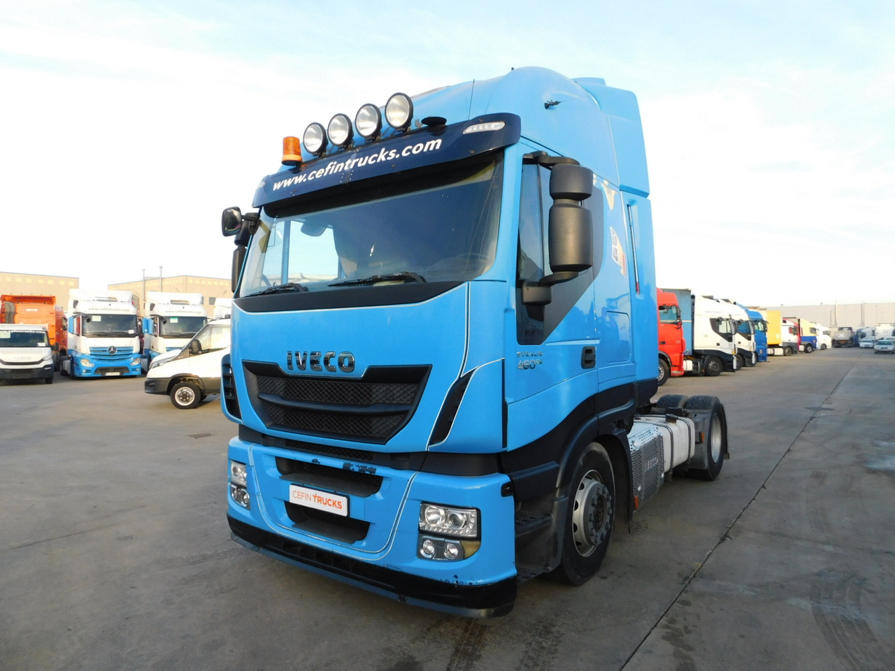 Iveco As440t - Vilcējs: foto 1 Iveco As440t - Vilcējs: foto 1